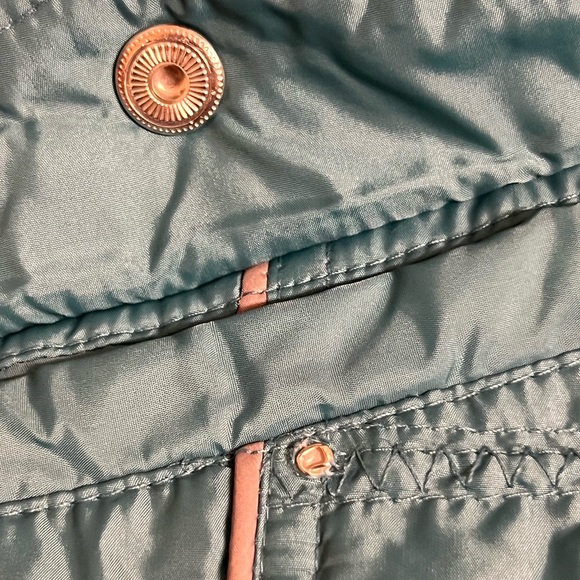 Mossimo Supply Co Teal Faux Fur Puffer Vest Large - Picture 7 of 7